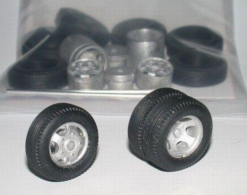 4  Ruote e cerchi  per Furgoni -van Om - Fiat anni 1960 - 1980