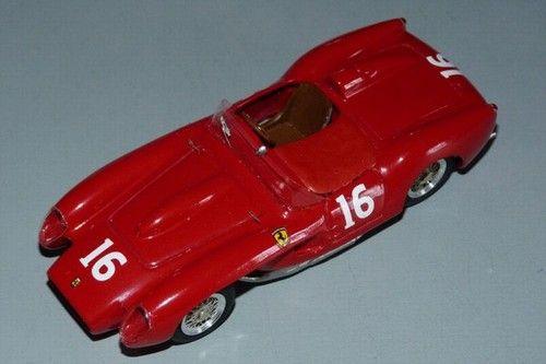 Ferrari 250TR 1957 guida sinistra