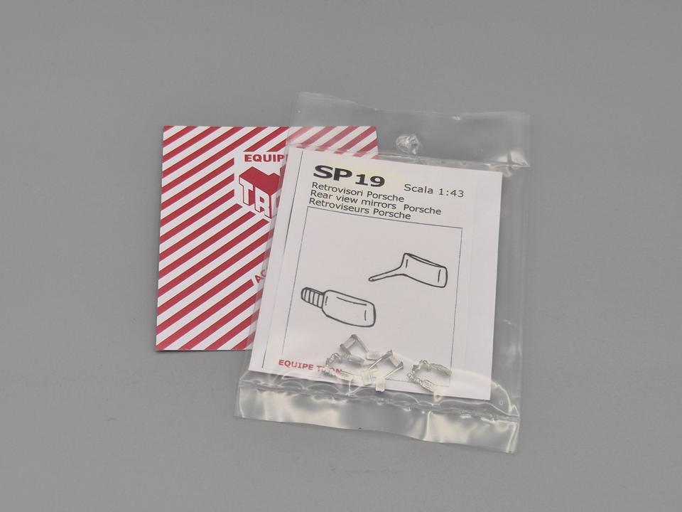 8 Specchietti revisori rettangolari, 1980