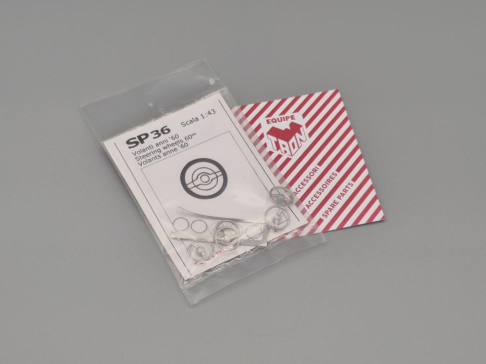 5 Volanti tipo Alfa Romeo anni 60 diam. 9mm 