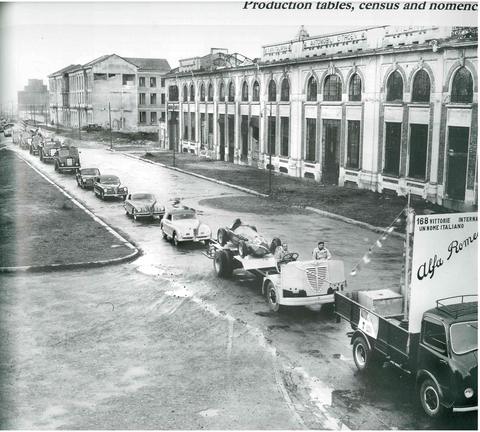 Alfa Romeo 800 telaio Sfilata con AR 158 WC 1950