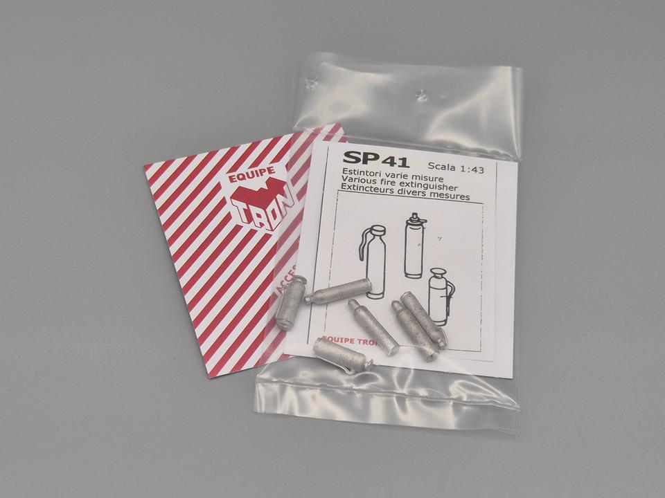 6  Estintori di varie misure per officine e box 