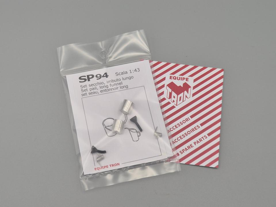 Set secchio imbuco e brocca con beccuccio per officine, box e manutenzione 