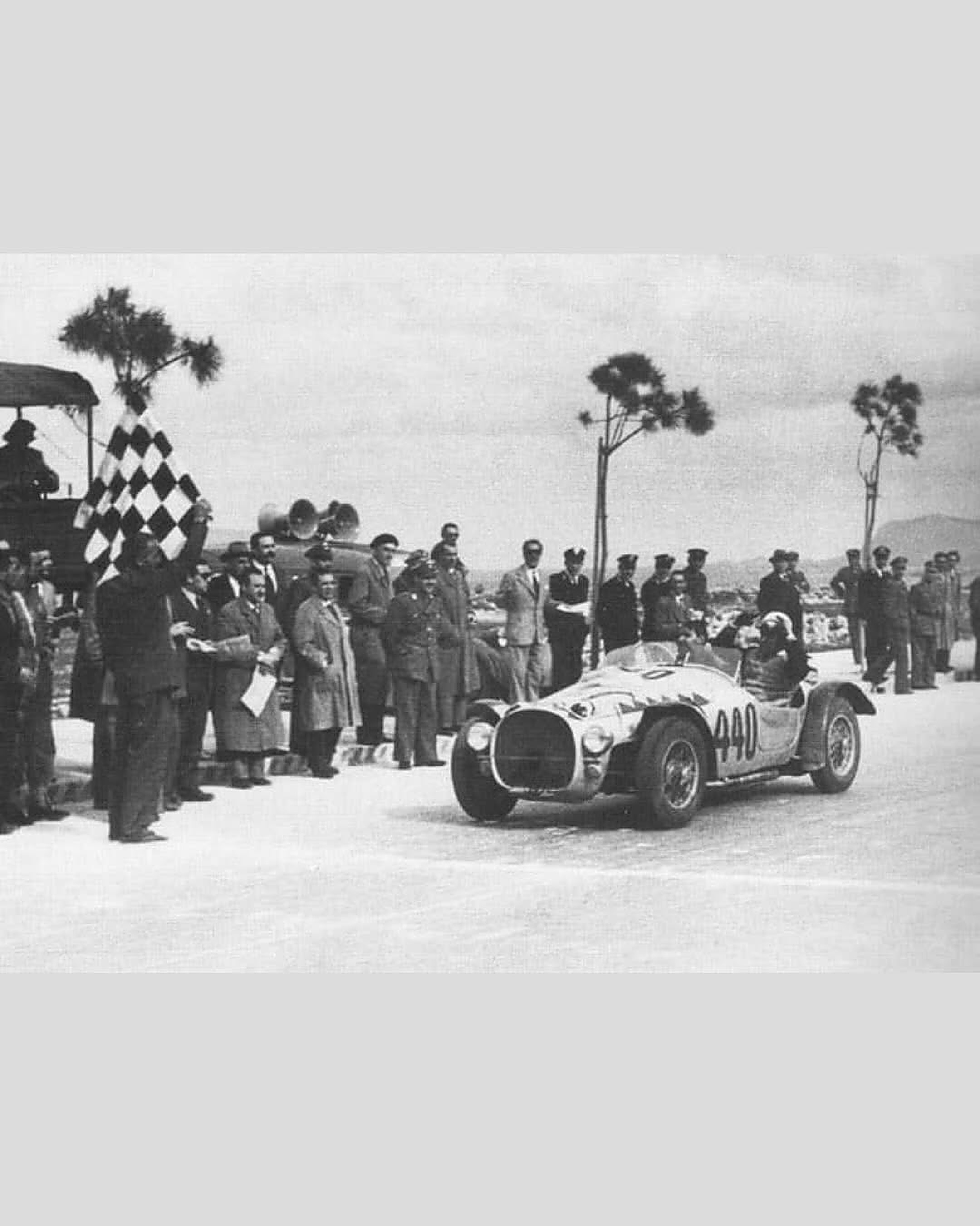 Ferrari d'epoca alla partenza
